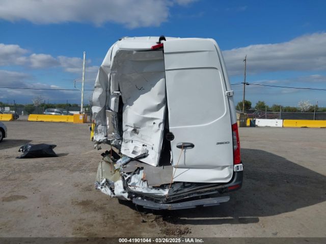 W1Y4NDHY9PT152903 Mercedes-Benz Sprinter 2500 High Roof 4-cyl Diesel Ho