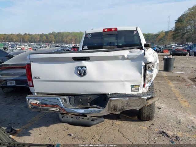 1C6RR6GG2JS324342 RAM 1500 Slt  4x2 6'4 Box