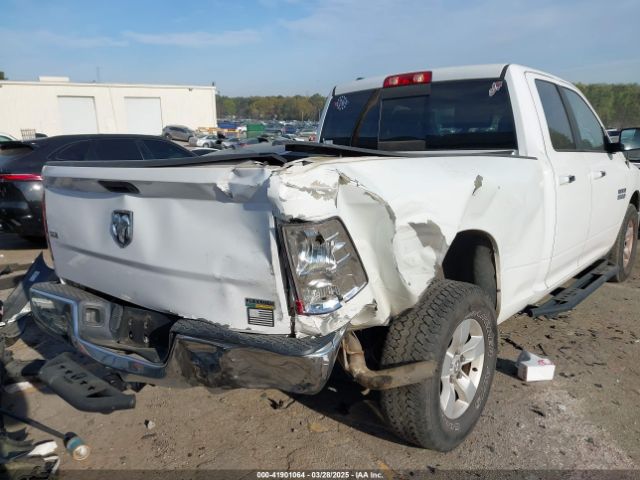 1C6RR6GG2JS324342 RAM 1500 Slt  4x2 6'4 Box