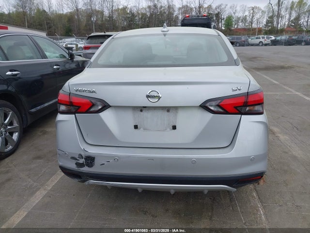 3N1CN8EV5ML852762 Nissan Versa Sv Xtronic Cvt
