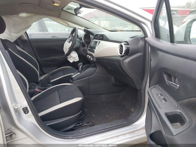 3N1CN8EV5ML852762 Nissan Versa Sv Xtronic Cvt