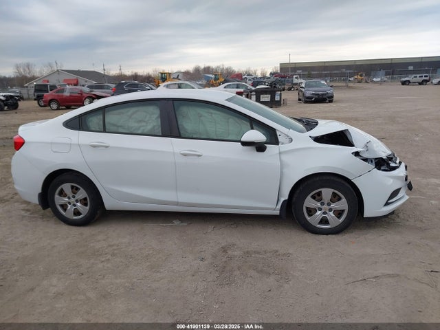 1G1BC5SM4J7240991 Chevrolet Cruze Ls Auto