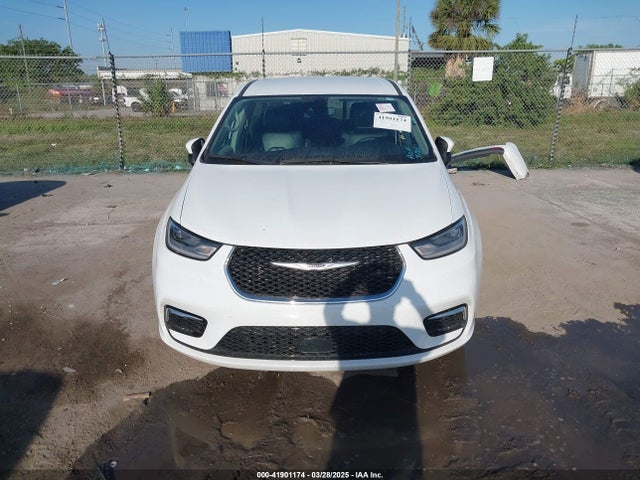 Chrysler Pacifica Touring L 2023 2C4RC1BG5PR606554 Image 13