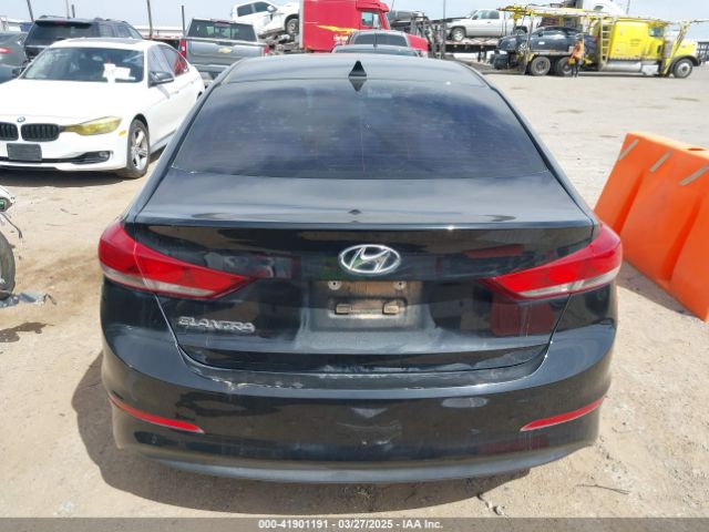 5NPD84LF8JH261477 Hyundai ELANTRA SEL