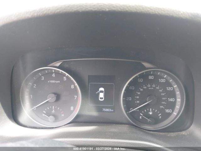 5NPD84LF8JH261477 Hyundai ELANTRA SEL