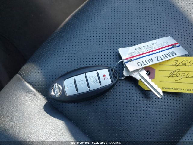 5N1AT2MVXEC776070 Nissan Rogue Sl