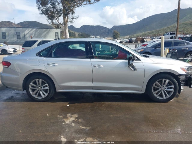 1VWAA7A32LC025386 Volkswagen Passat 2.0t S