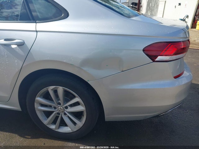 1VWAA7A32LC025386 Volkswagen Passat 2.0t S