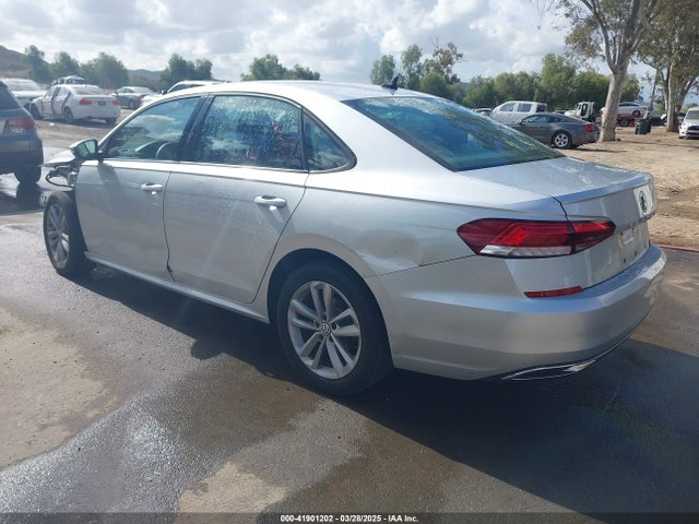 1VWAA7A32LC025386 Volkswagen Passat 2.0t S