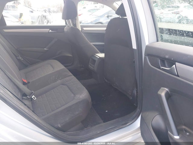 1VWAA7A32LC025386 Volkswagen Passat 2.0t S
