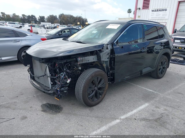 JN8BT3BA1PW004397 Nissan Rogue Sv Fwd