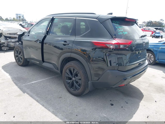 JN8BT3BA1PW004397 Nissan Rogue Sv Fwd
