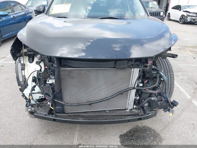 JN8BT3BA1PW004397 Nissan Rogue Sv Fwd