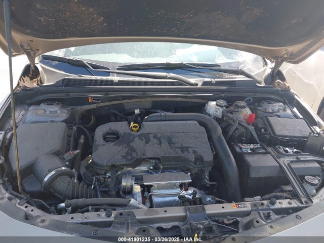 1G1ZD5ST3PF242622 Chevrolet Malibu Fwd 1lt