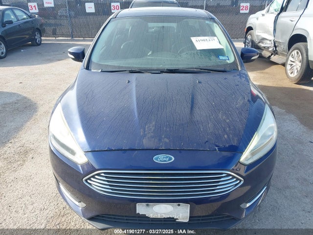 1FADP3N24HL218127 Ford Focus Titanium