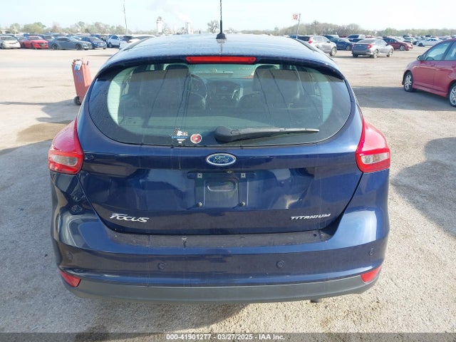 1FADP3N24HL218127 Ford Focus Titanium