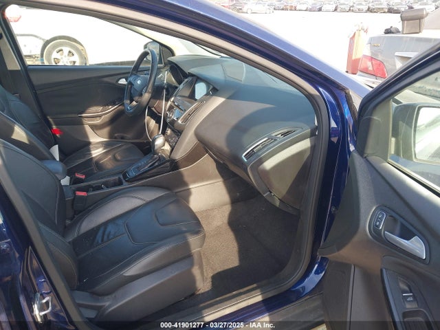 1FADP3N24HL218127 Ford Focus Titanium