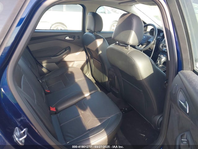 1FADP3N24HL218127 Ford Focus Titanium