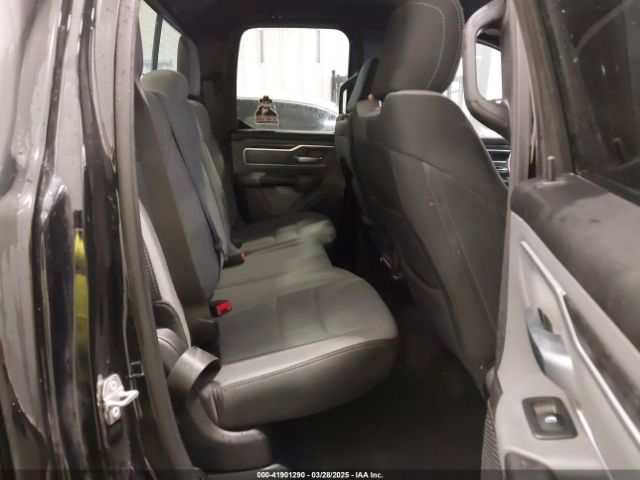 1C6SRFBT1NN118715 RAM 1500 Big Horn  4x4 6'4 Box