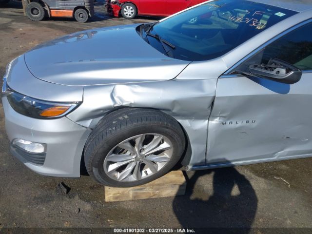 1G1ZD5STXKF134930 Chevrolet MALIBU LT