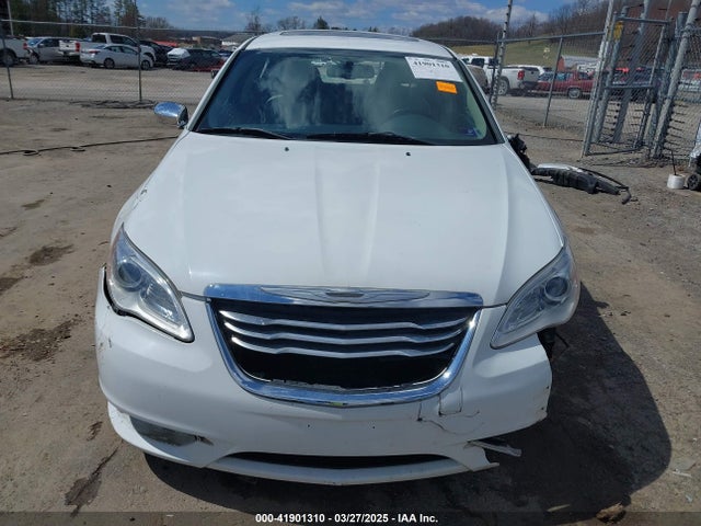 Chrysler 200 Limited 2014 1C3CCBCGXEN152570 Image 6