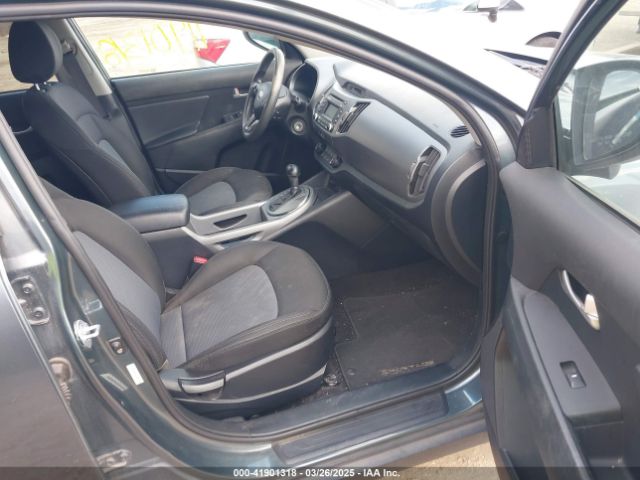 KNDPB3AC9F7737796 KIA Sportage Lx