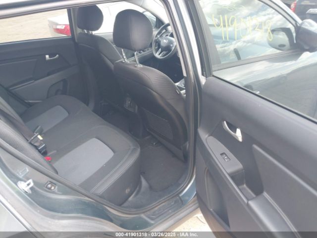 KNDPB3AC9F7737796 KIA Sportage Lx