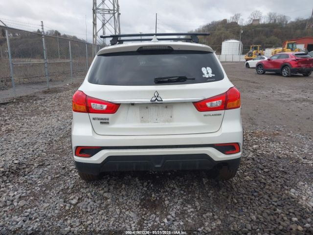 JA4AR3AU8KU028227 Mitsubishi Outlander Sport 2.0 Le