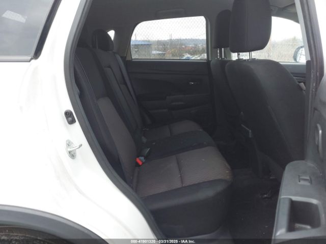 JA4AR3AU8KU028227 Mitsubishi Outlander Sport 2.0 Le