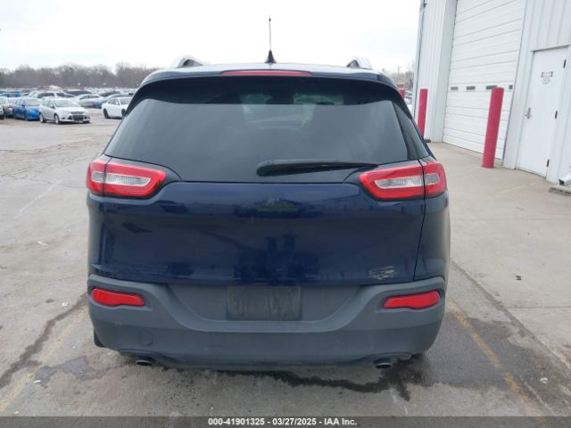 1C4PJMCS2EW178108 Jeep Cherokee Latitude