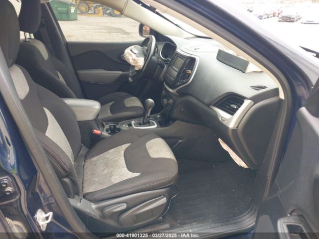 1C4PJMCS2EW178108 Jeep Cherokee Latitude