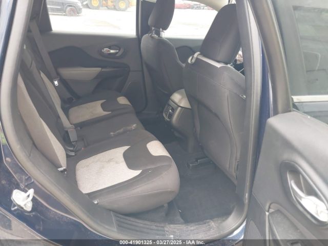 1C4PJMCS2EW178108 Jeep Cherokee Latitude