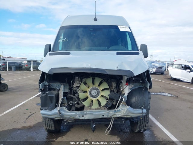 W1W4EBVY0NT082643 Mercedes-Benz om642
