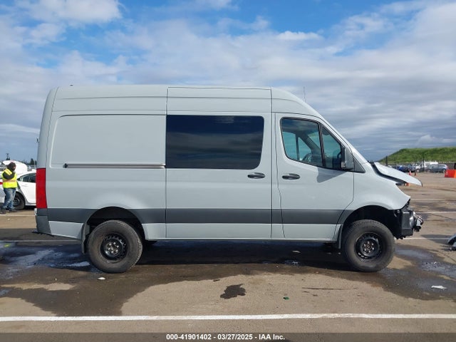 W1W4EBVY0NT082643 Mercedes-Benz om642