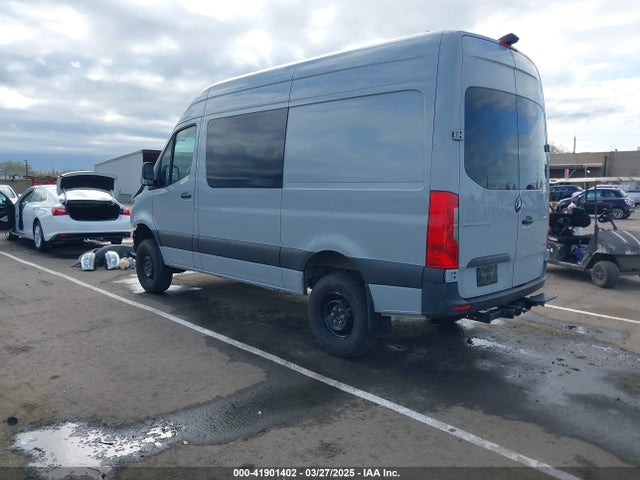 W1W4EBVY0NT082643 Mercedes-Benz om642