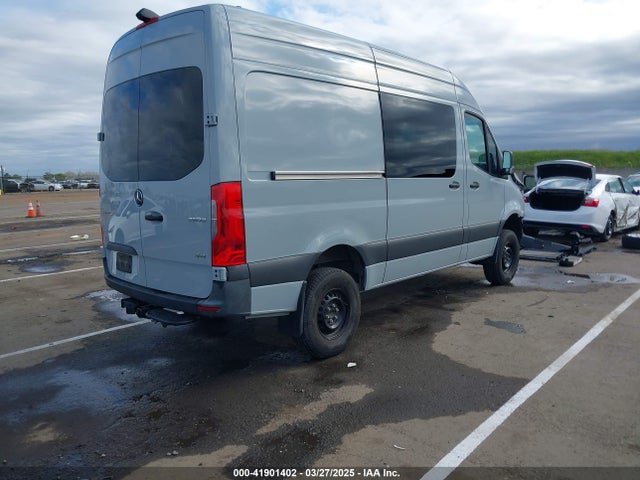 W1W4EBVY0NT082643 Mercedes-Benz om642