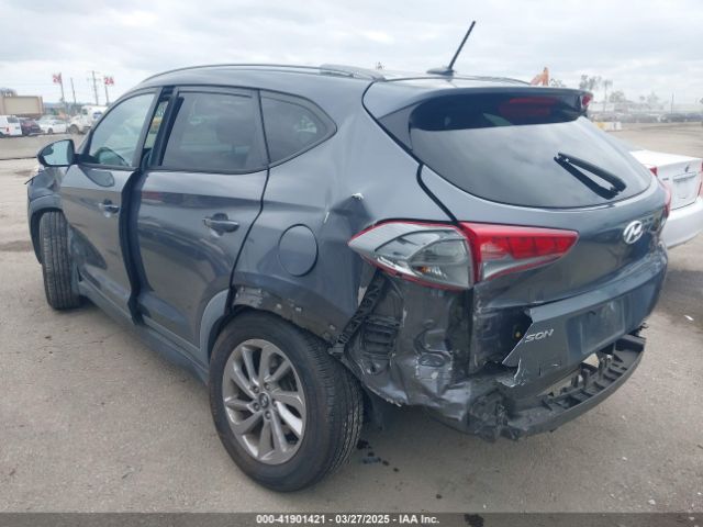 KM8J33A44GU176739 Hyundai TUCSON SE