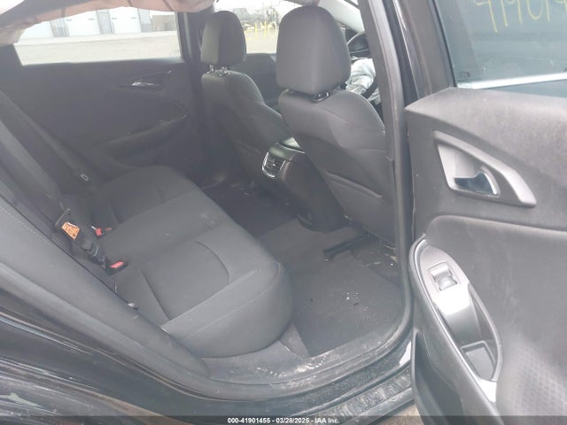 1G1ZE5STXHF105871 Chevrolet MALIBU 1LT