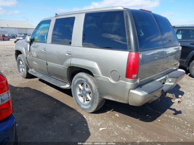 2000 CADILLAC ESCALADE 1GYEK13R5YR114237 Photo 2