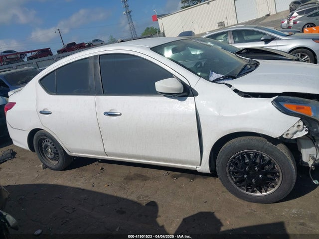 3N1CN7AP0JK409549 Nissan Versa 1.6 Sv