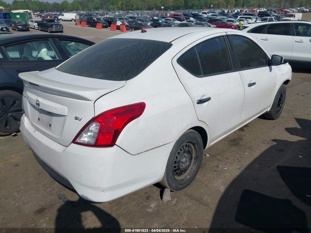 3N1CN7AP0JK409549 Nissan Versa 1.6 Sv