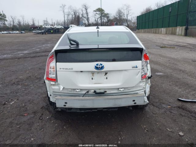 JTDKN3DU9E1753231 Toyota Prius Three