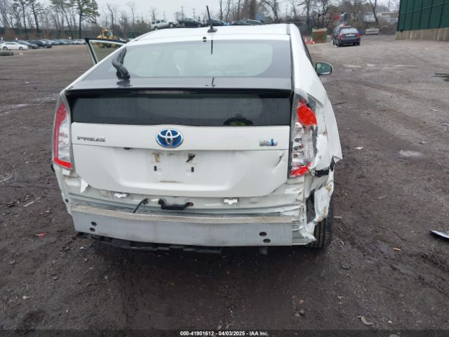 JTDKN3DU9E1753231 Toyota Prius Three