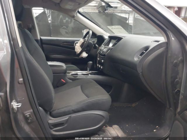 5N1DR2AN8LC626262 Nissan Pathfinder S 2wd