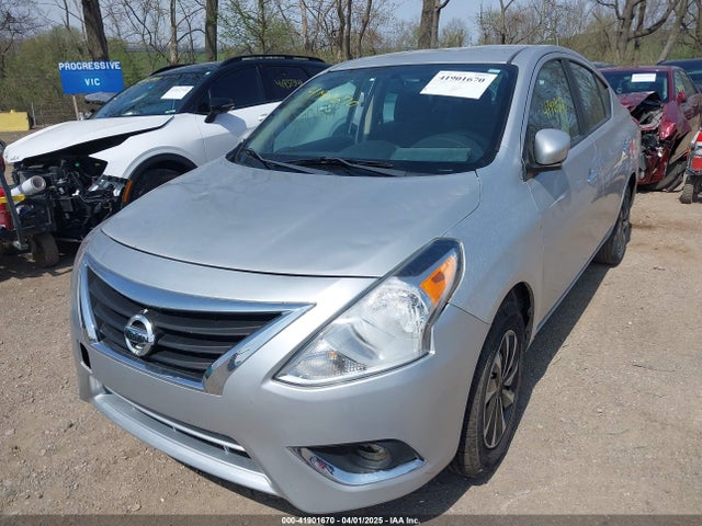 3N1CN7AP5HK449460 Nissan Versa 1.6 Sv