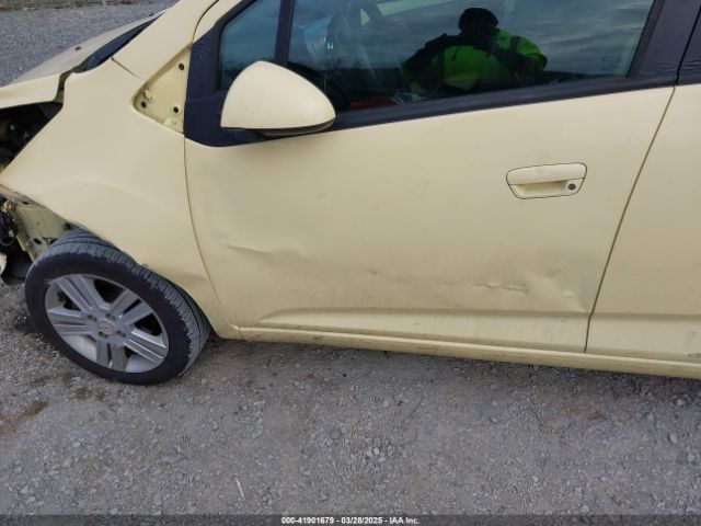 KL8CD6S99EC431211 Chevrolet Spark 1lt Auto
