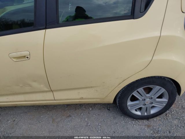 KL8CD6S99EC431211 Chevrolet Spark 1lt Auto