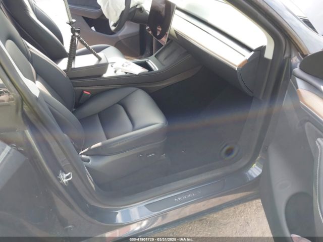 7SAYGDEEXPA124203 Tesla Model Y