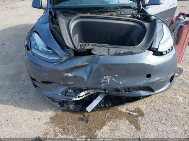 7SAYGDEEXPA124203 Tesla Model Y