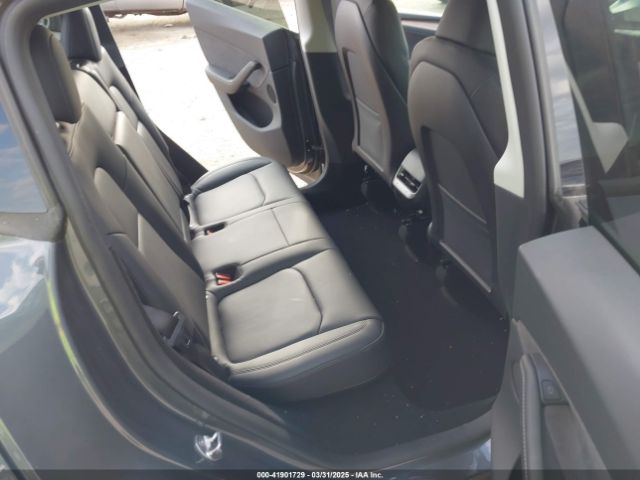 7SAYGDEEXPA124203 Tesla Model Y